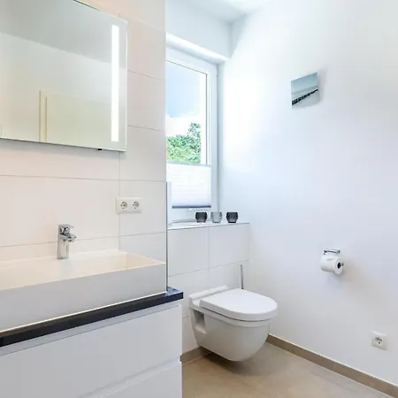 Ostseeallee Ostseeallee 5-47 شقة