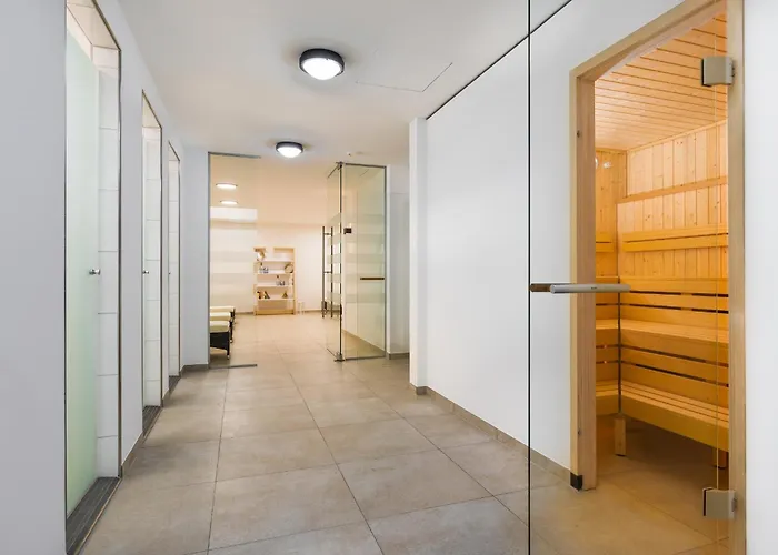 Ostseeallee Ostseeallee 5-47 4*